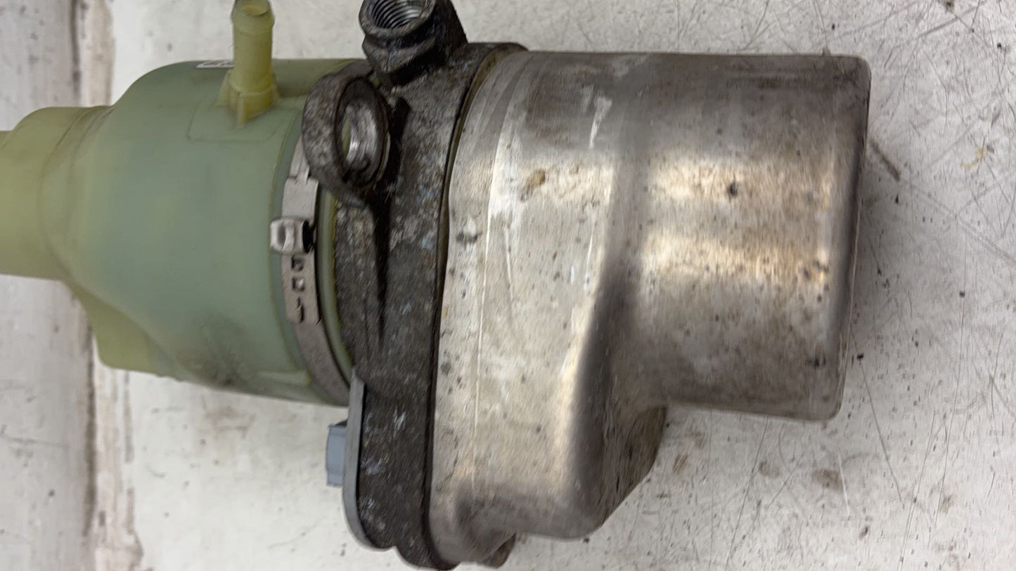 2010 - 2012 Volvo V50   Estate Power Steering Pump 31202089