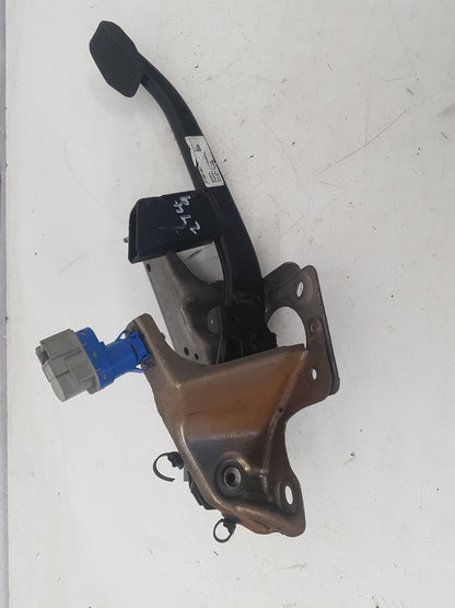 2013 Volvo V40  Hatchback Brake Pedal 31381467