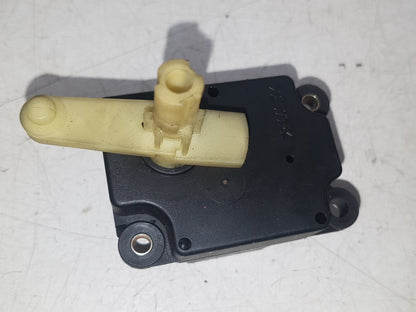 2003 - 2007 Volvo V70  Estate HEATER VALVE 74932