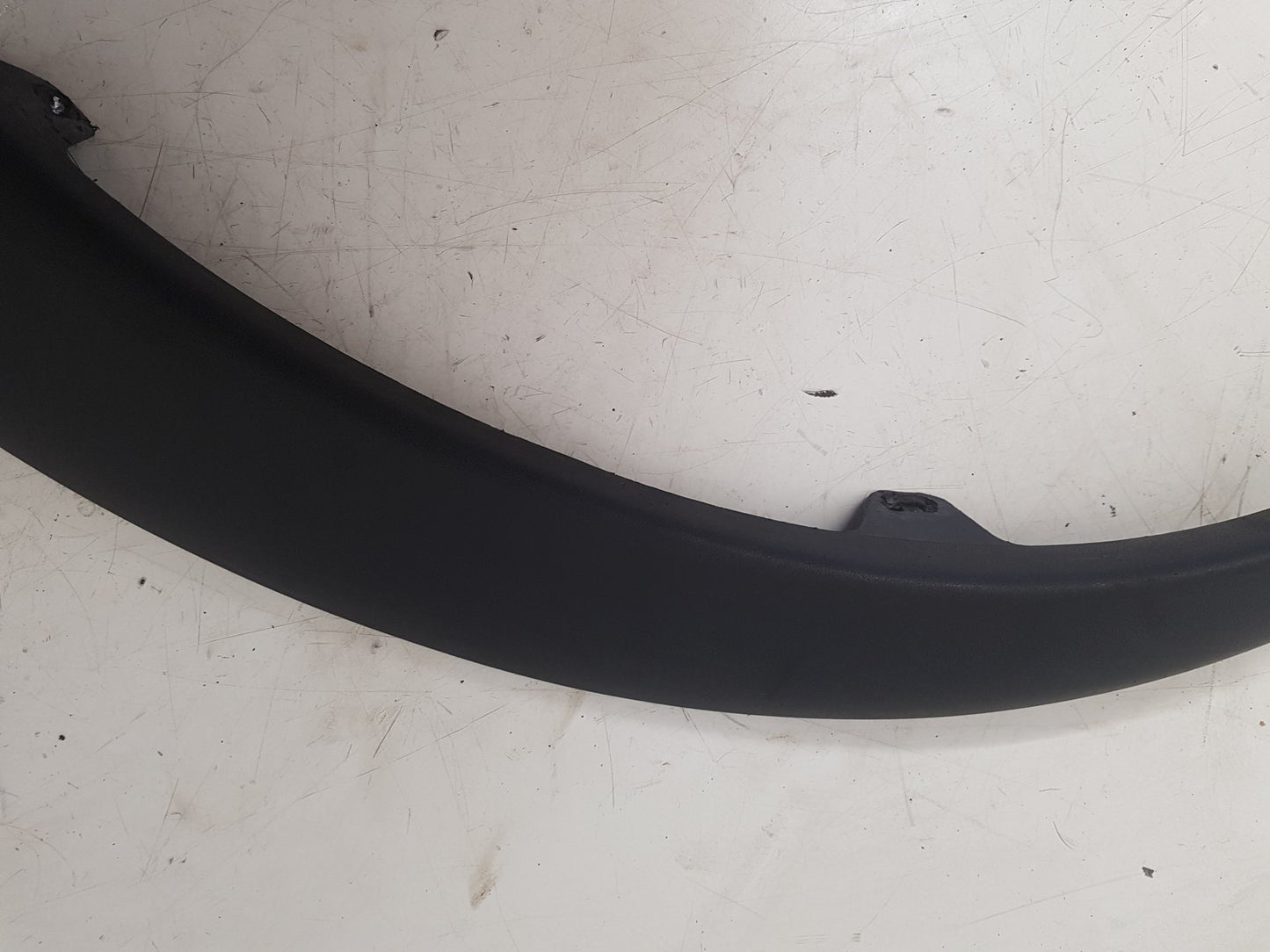 2000 - 2007 Volvo XC70  Estate Left Rear Wheel Arch Moulding 8620132