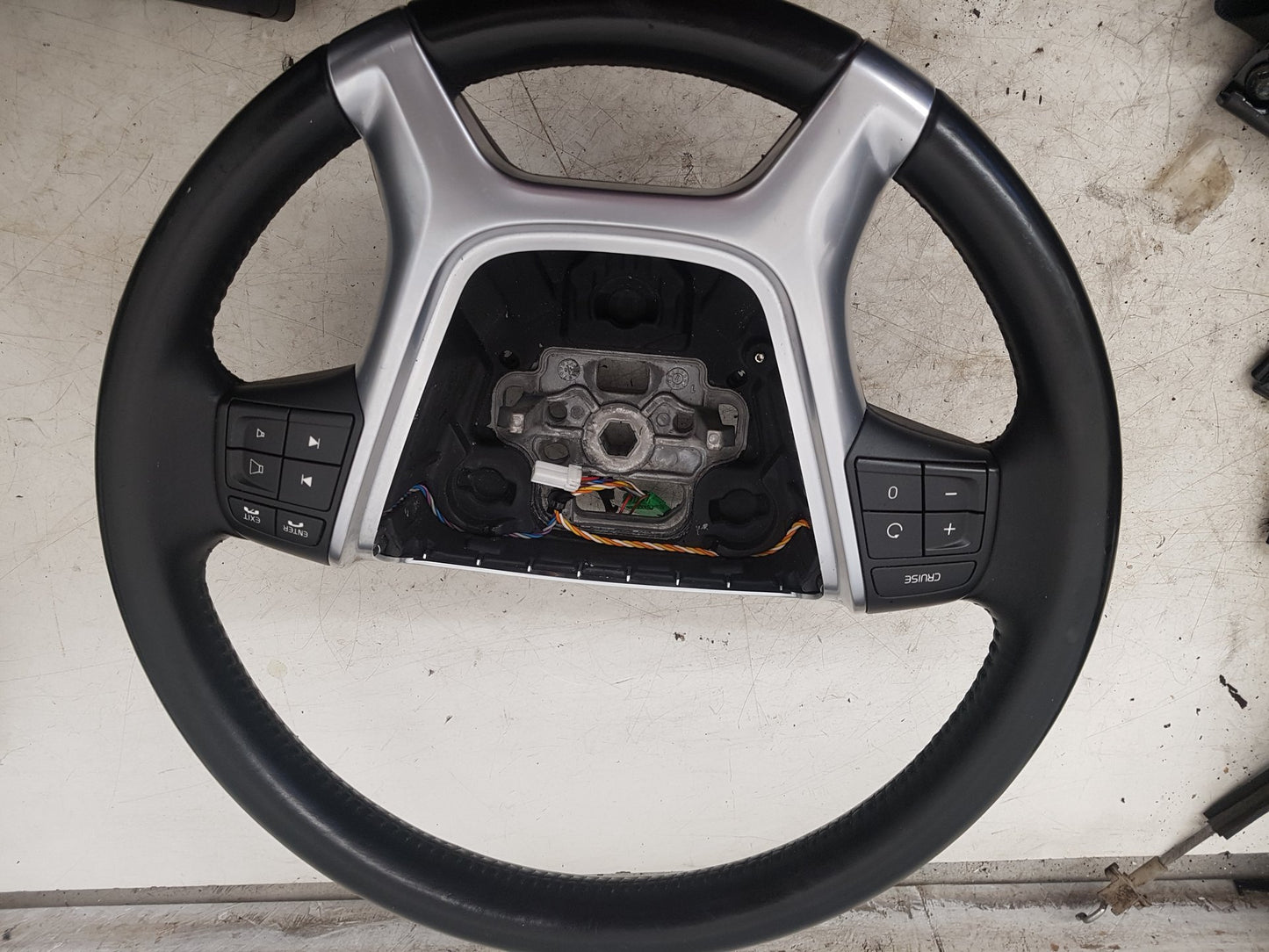 2008 - 2012 Volvo V70  Estate Steering Wheel 31271094