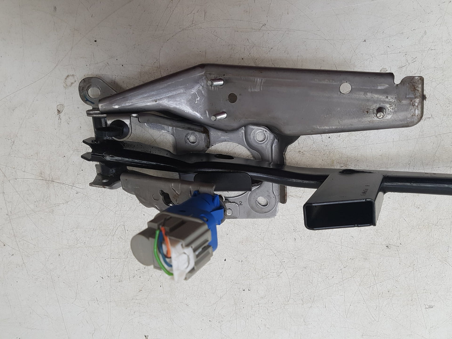 2010 - 2012 Volvo C30  Hatchback Brake Pedal 31341262