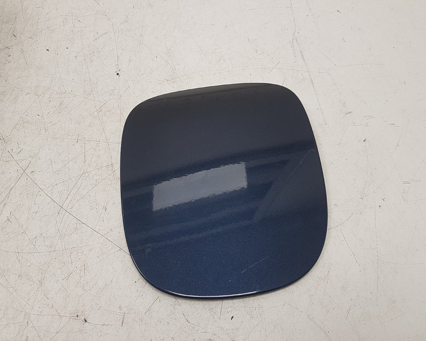 2014 - 2017 Volvo V60   Fuel Filler Door 31217939