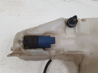 2000 - 2004 Volvo V40  Estate WASHER BOTTLE & MOTOR 30621343