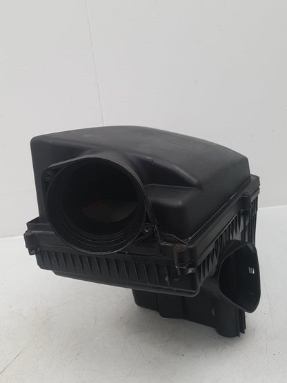 2010 - 2015 Volvo S60   Air Filter Box 7952080