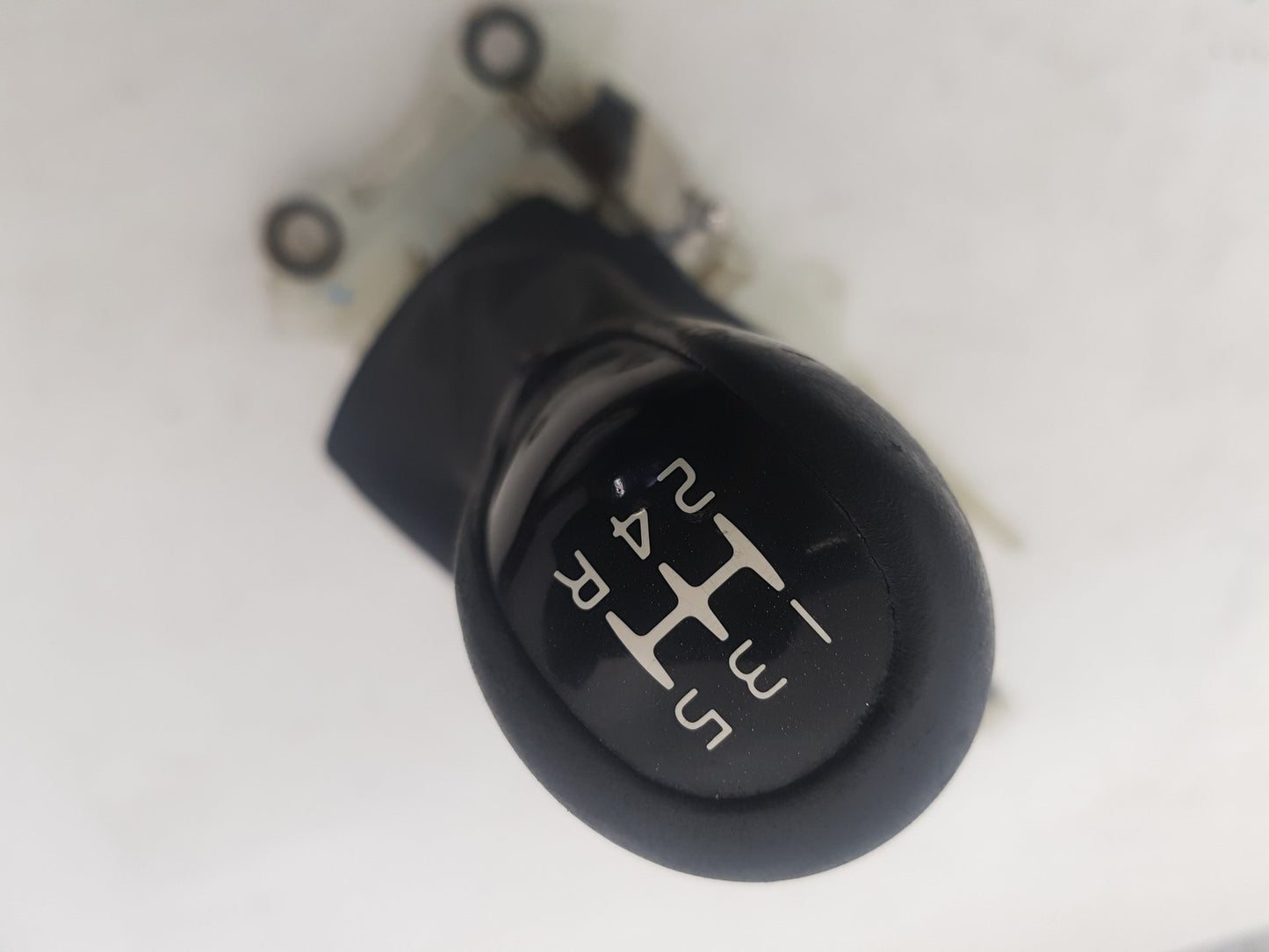 2005 - 2012 Volvo S40  Saloon Gear Stick/Shifter