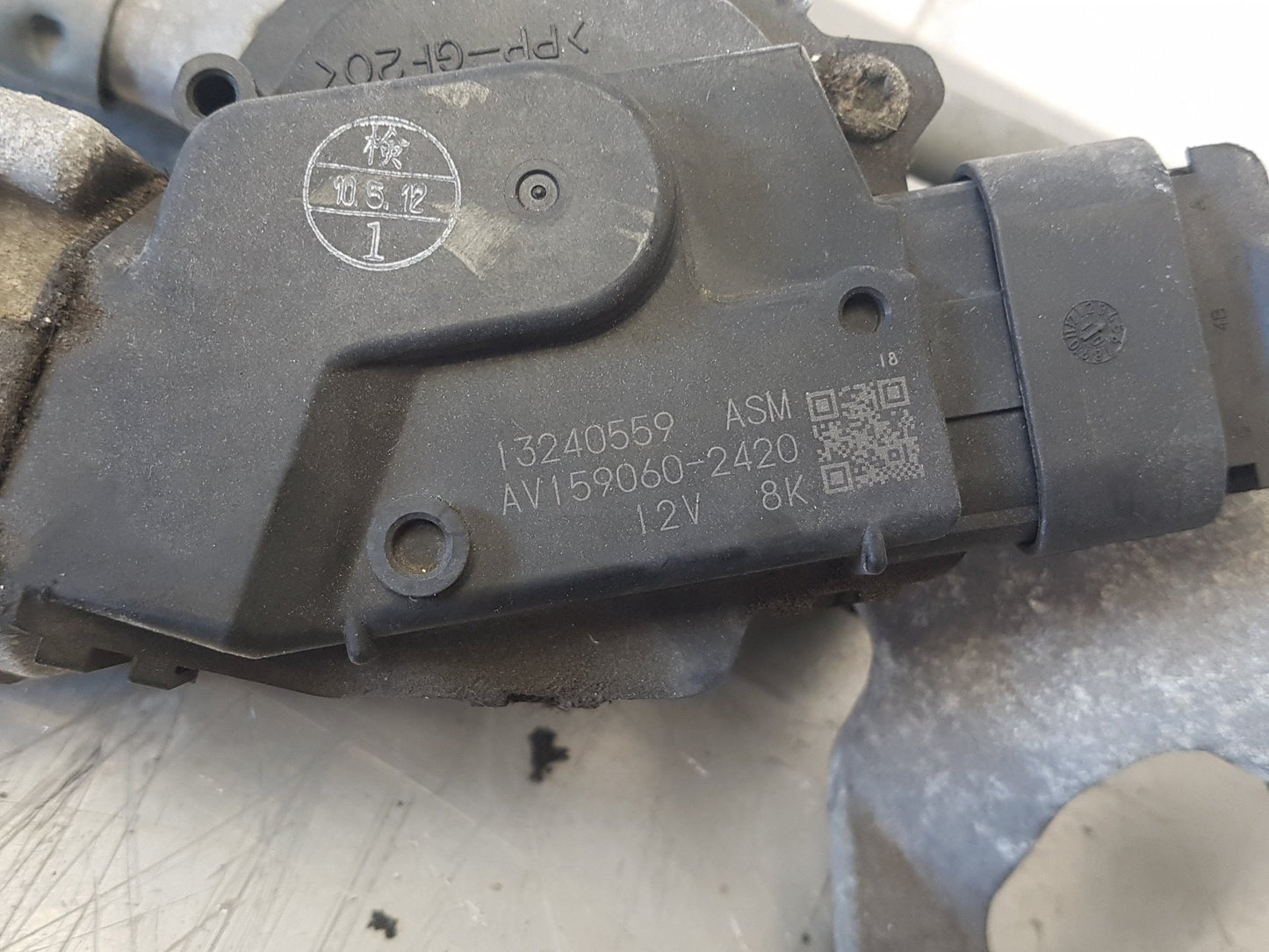 2010 - 2012 Saab 95  Saloon WIPER MOTOR (FRONT) & LINKAGE 13240559