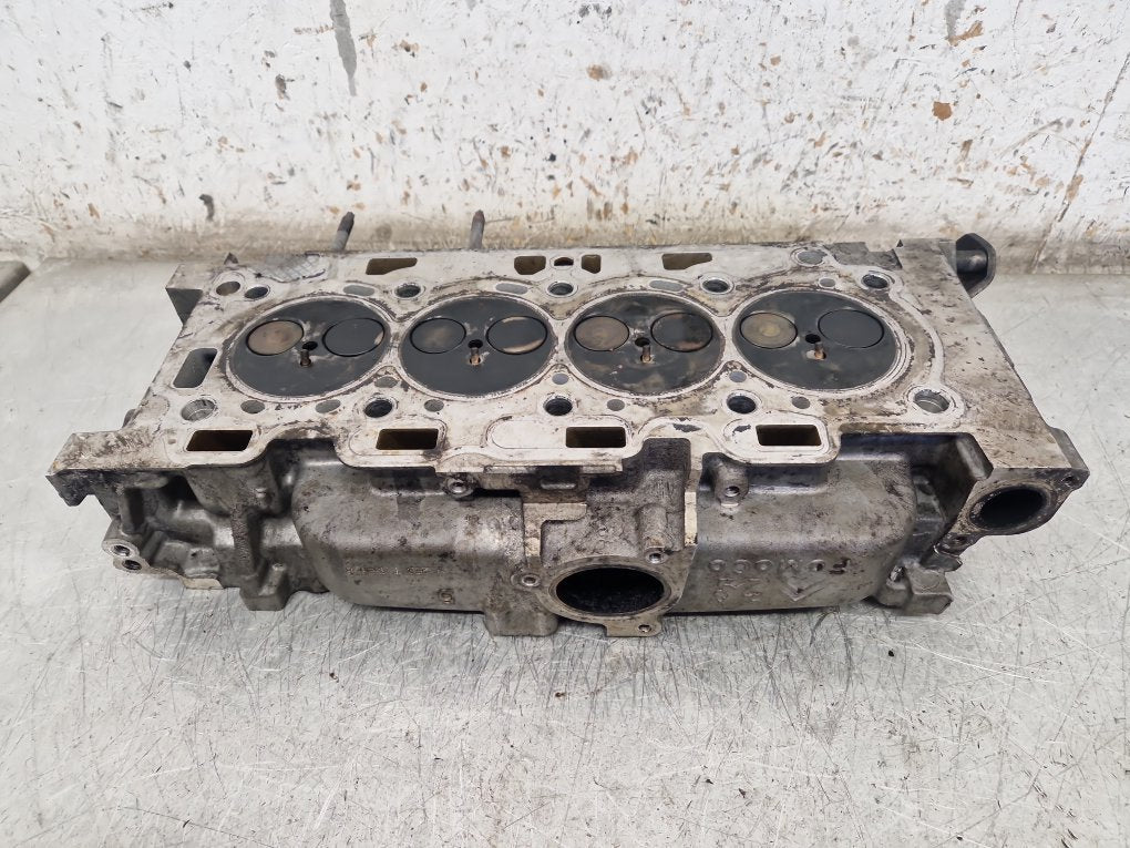 2010 Volvo S40  Saloon CYLINDER HEAD BARE DIESEL 36001473