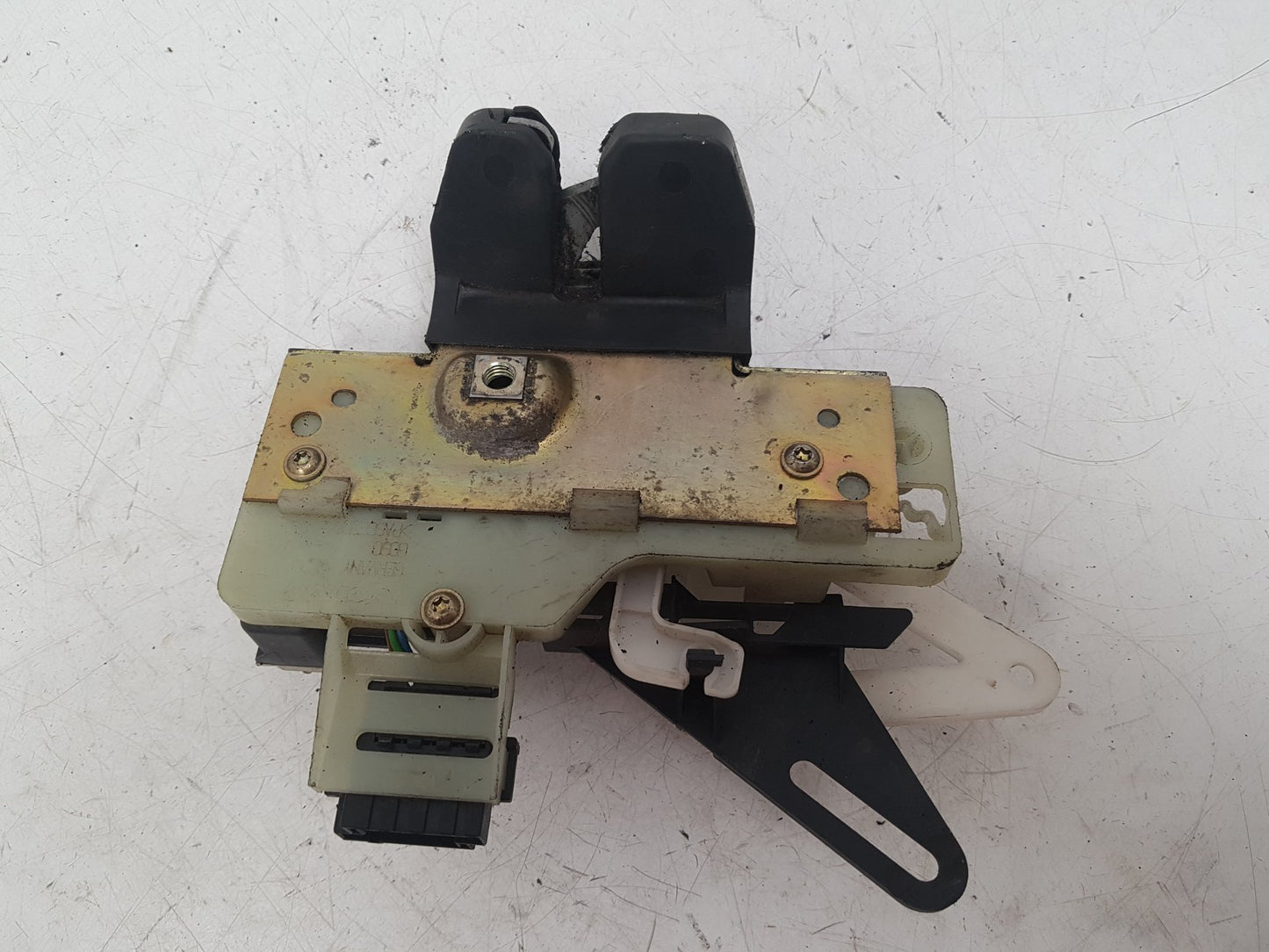 2000 - 2007 Volvo XC70  Estate Bootlid Lock Actuator 9990.6518.0