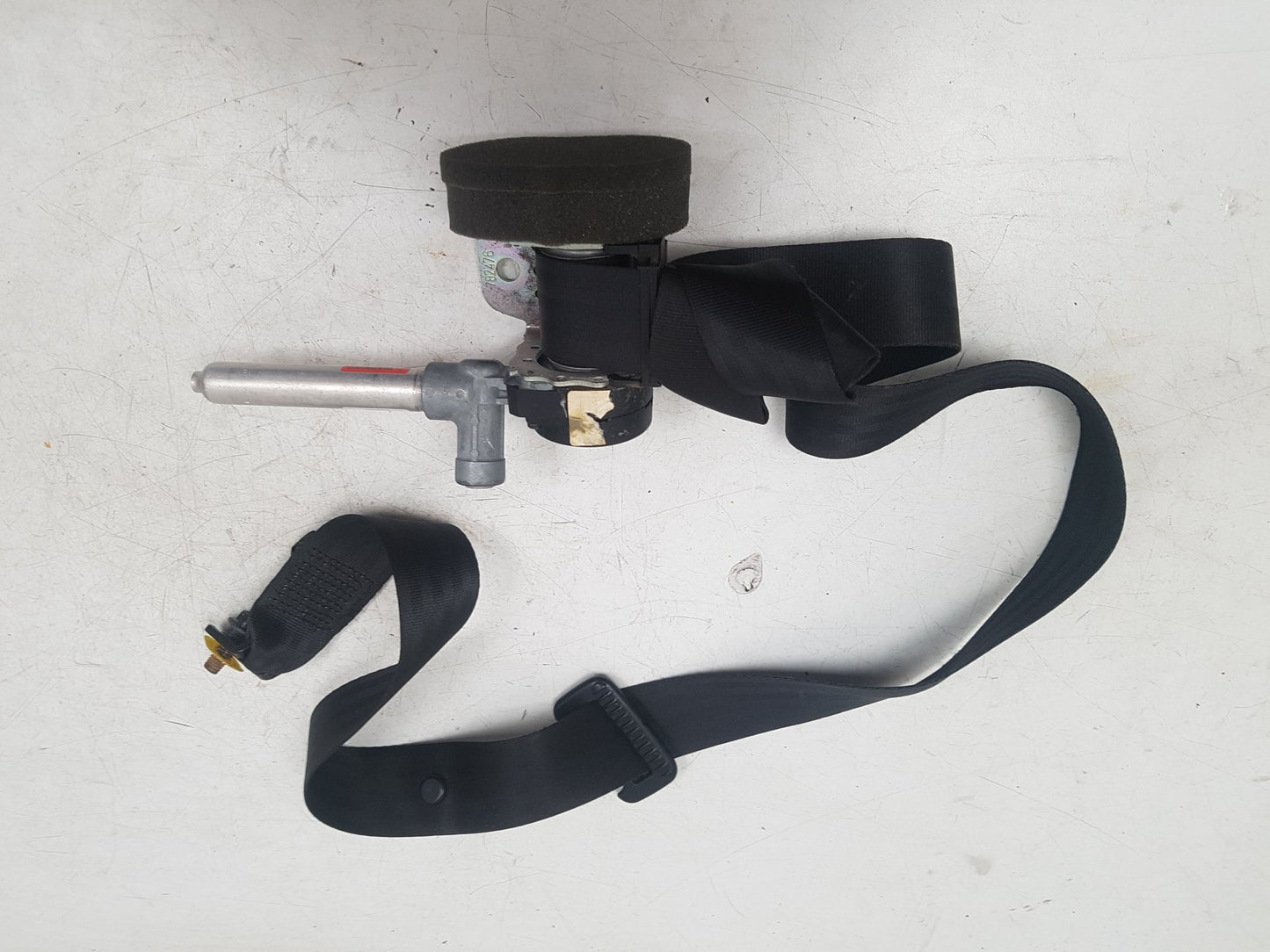 2005 - 2012 Volvo S40  Saloon Left Rear Seat Belt 8639547