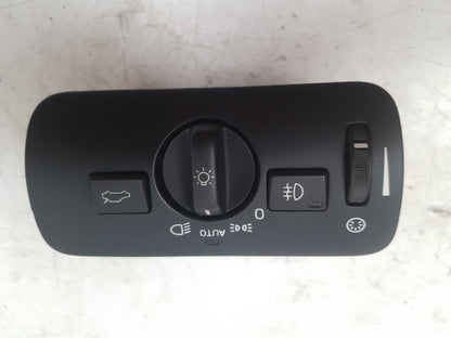 2013 Volvo V40  Hatchback Headlight Switch 30739424
