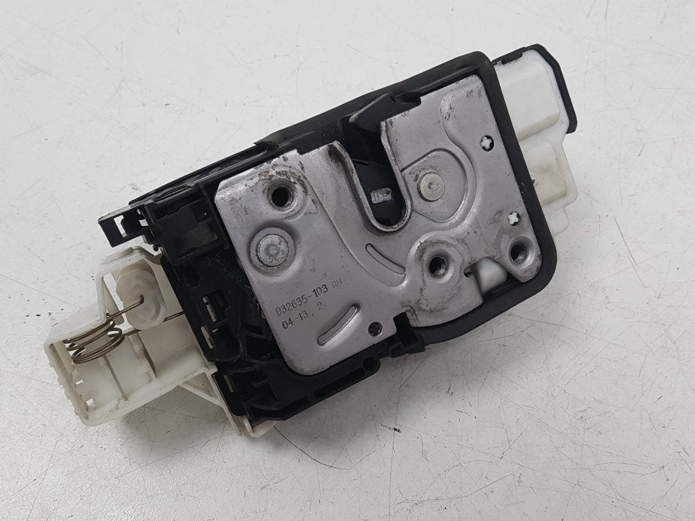 2014 Volvo V40  Hatchback CENTRAL LOCKING MOTOR (FRONT DRIVER SIDE) 31391825