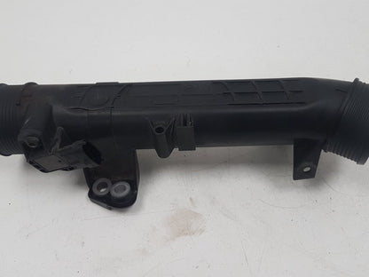 2015 - 2019 Volvo V40 Cross Country  Hatchback Intercooler Pipe 31422153
