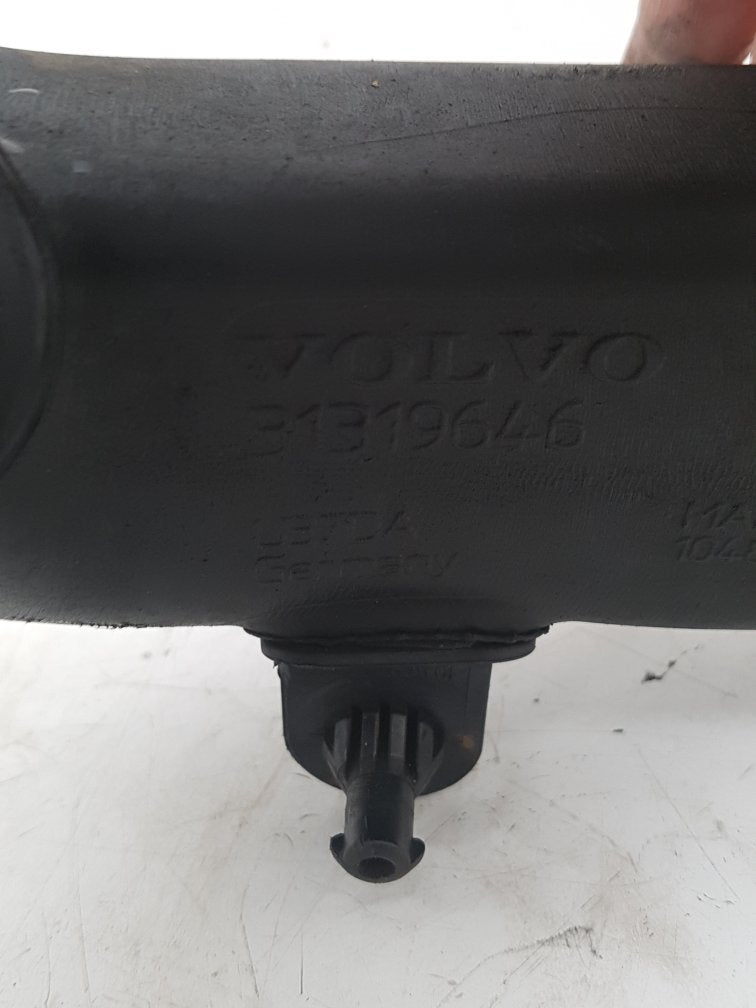 2008 - 2012 Volvo V50   Intercooler Pipe 31319646