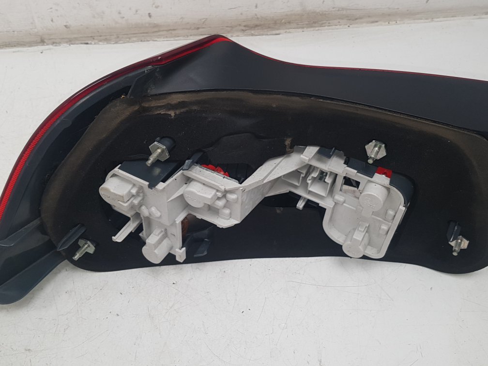 2008 - 2009 Volvo C70  Convertible Right Taillight 31294063