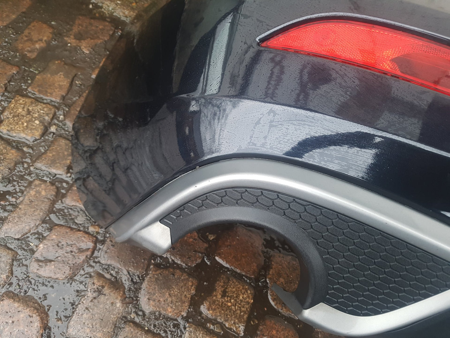 2012 - 2016 Volvo V40  Hatchback Rear Bumper