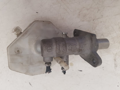 2012 Volvo S60  Saloon BRAKE FLUID RESERVOIR AND MASTER CYLINDER 36002450