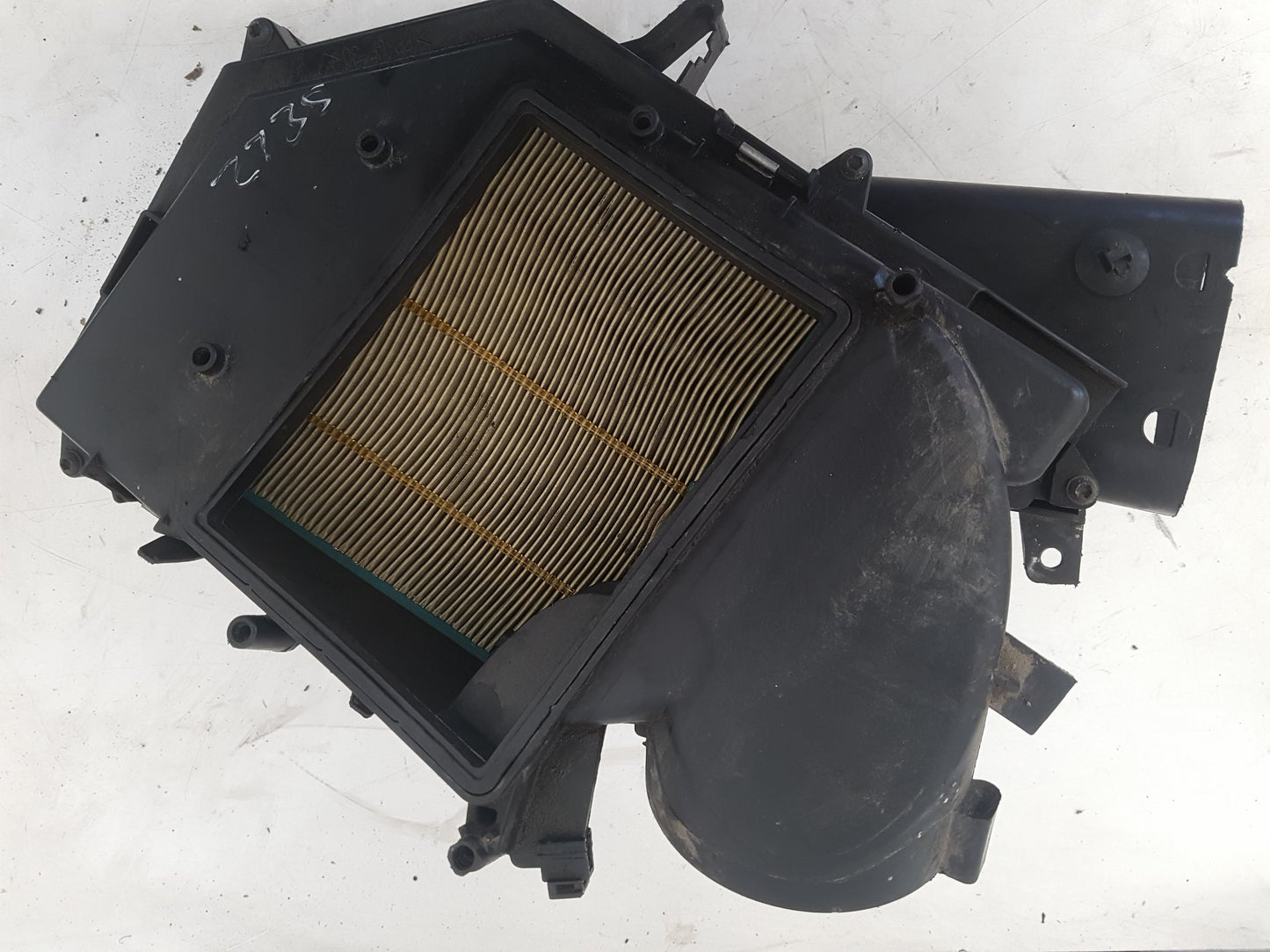 2005 - 2008 Volvo V70  Estate Air Filter Box 30636830