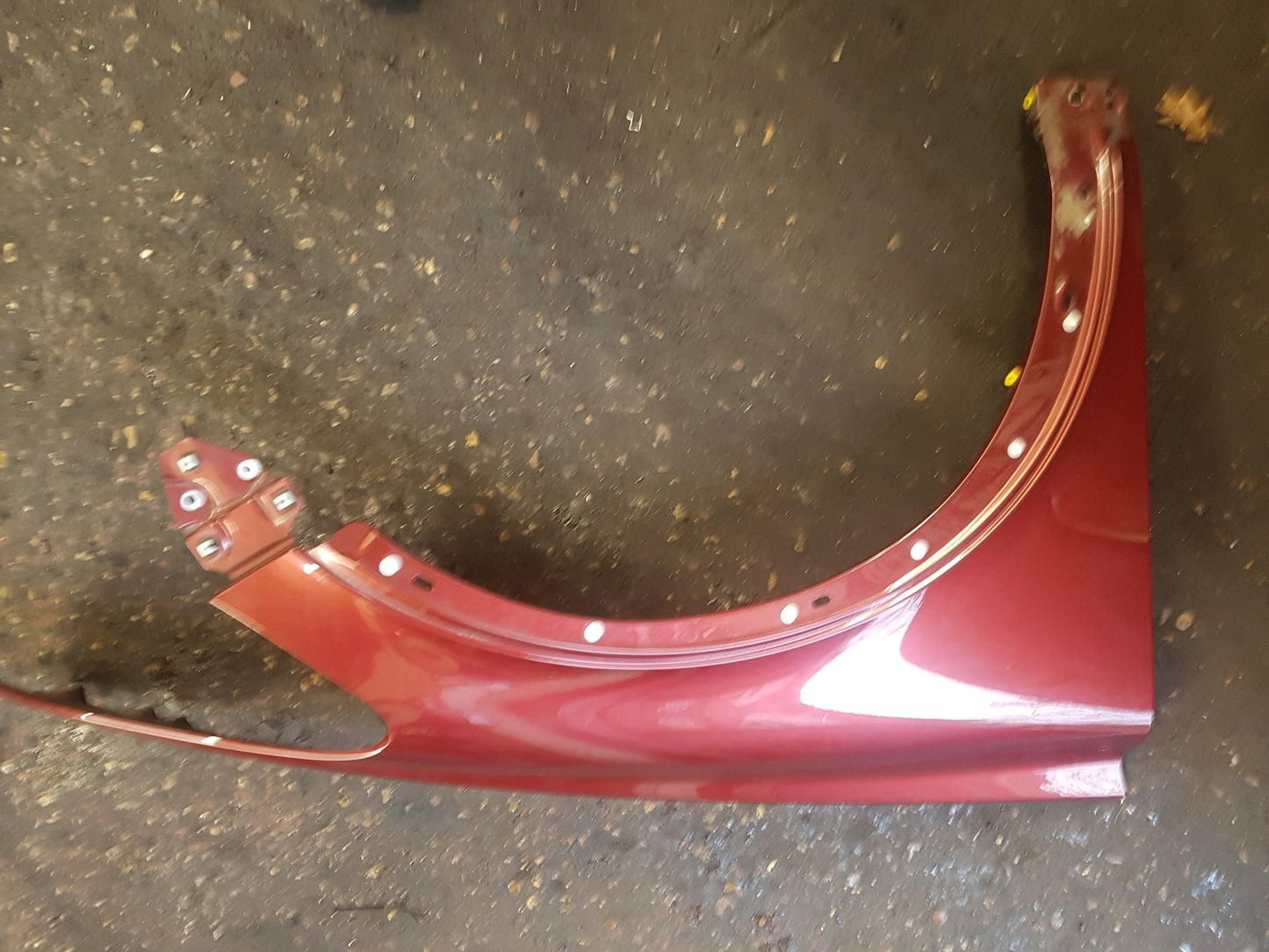 2010 - 2012 Volvo C30  Hatchback Right Front Guard 31276300