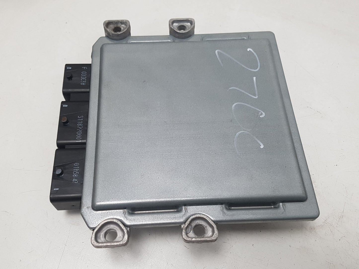 2004 Saab 9-3  Convertible CENTRAL ELECTRONIC MODULE (CEM) 12804331