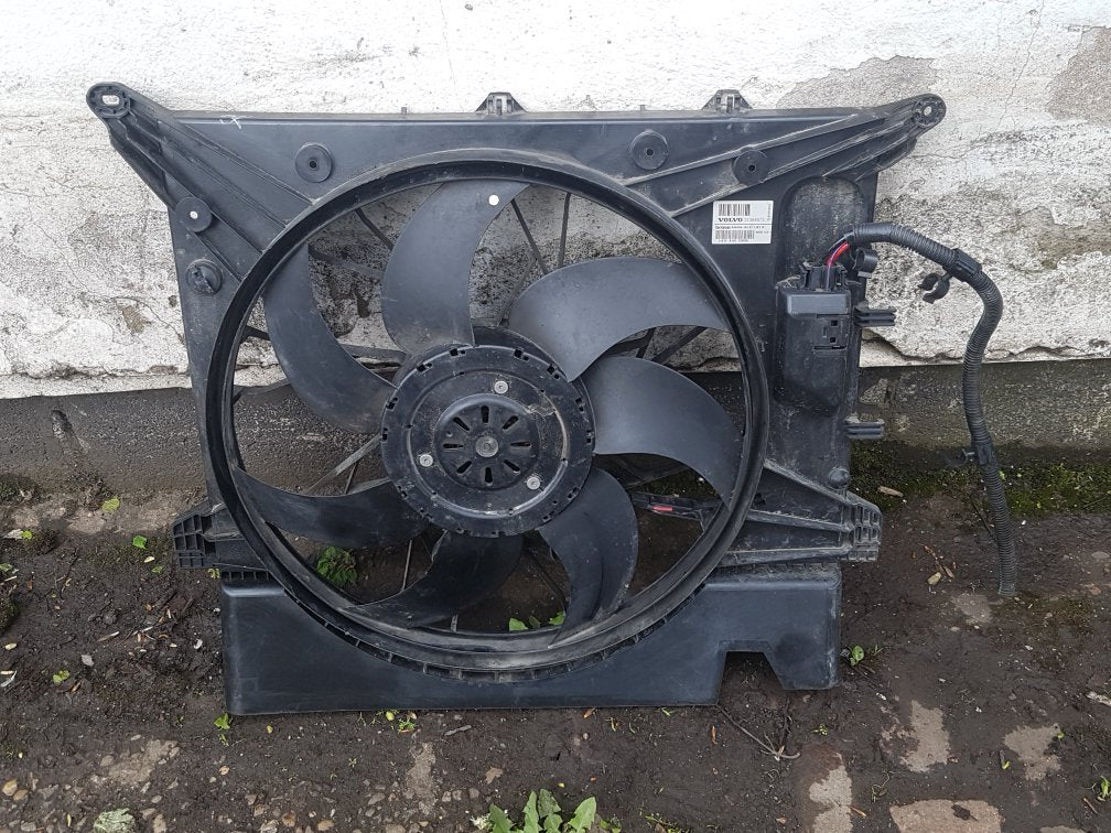 2006 - 2010 Volvo XC90  Estate RADIATOR FAN & COWLING (A/C CAR) 31368075