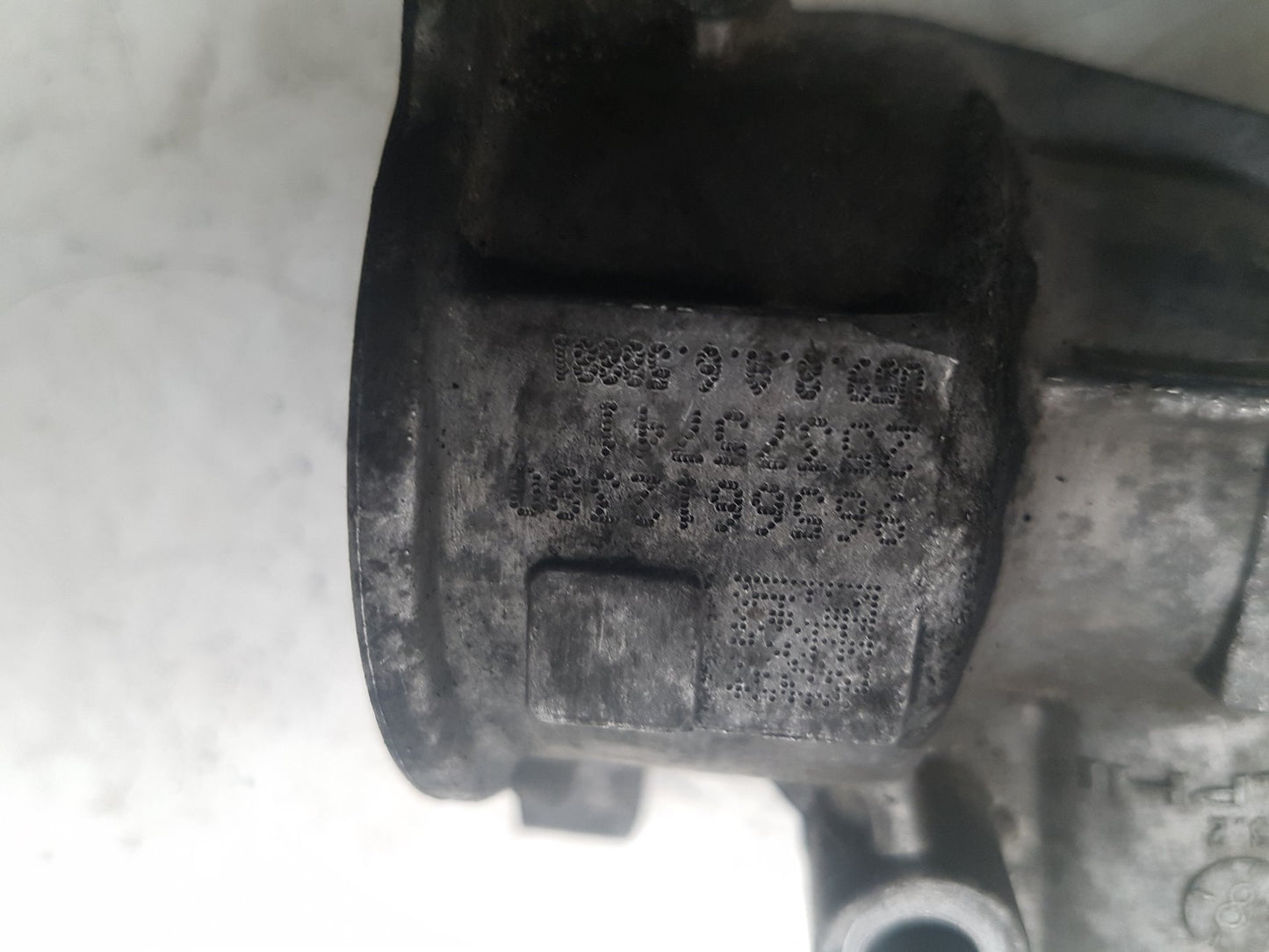 2004 - 2010 Volvo V50  Estate EGR VALVE AND COOLER 8653691