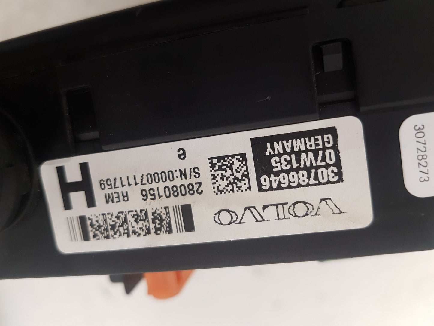 2004 - 2007 Volvo XC70  Estate REAR ELECTRONIC MODULE (REM) 30786646
