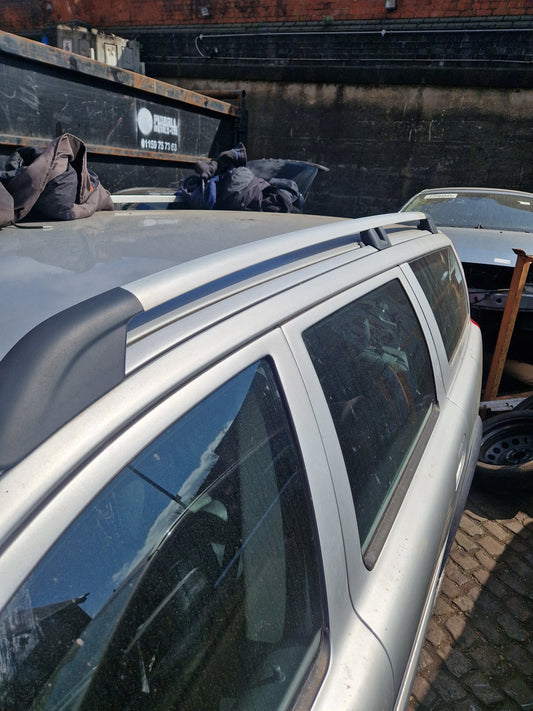 2000 - 2007 Volvo XC70  Estate Roof Rail 31250193