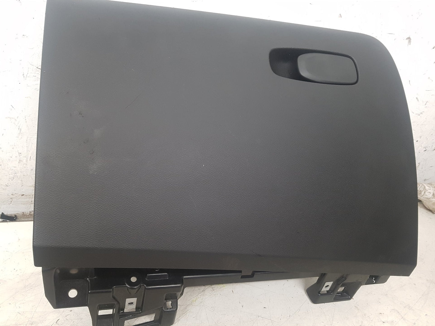 2013 - 2016 Volvo V40 III 525 Hatchback Glove Box 31477862