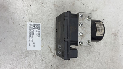 2004 - 2007 Volvo XC70  Estate ABS Pump 30793445