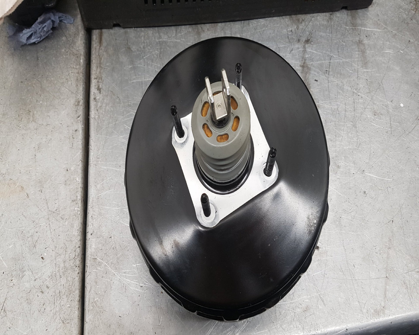 2008 - 2012 Volvo XC70  Estate Brake Booster 31274701