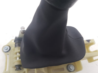 2005 Volvo V50  Estate Gear Stick/Shifter 30711902