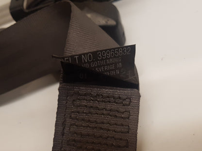 1998 - 2002 Volvo S80   Right Rear Seat belt 39965832
