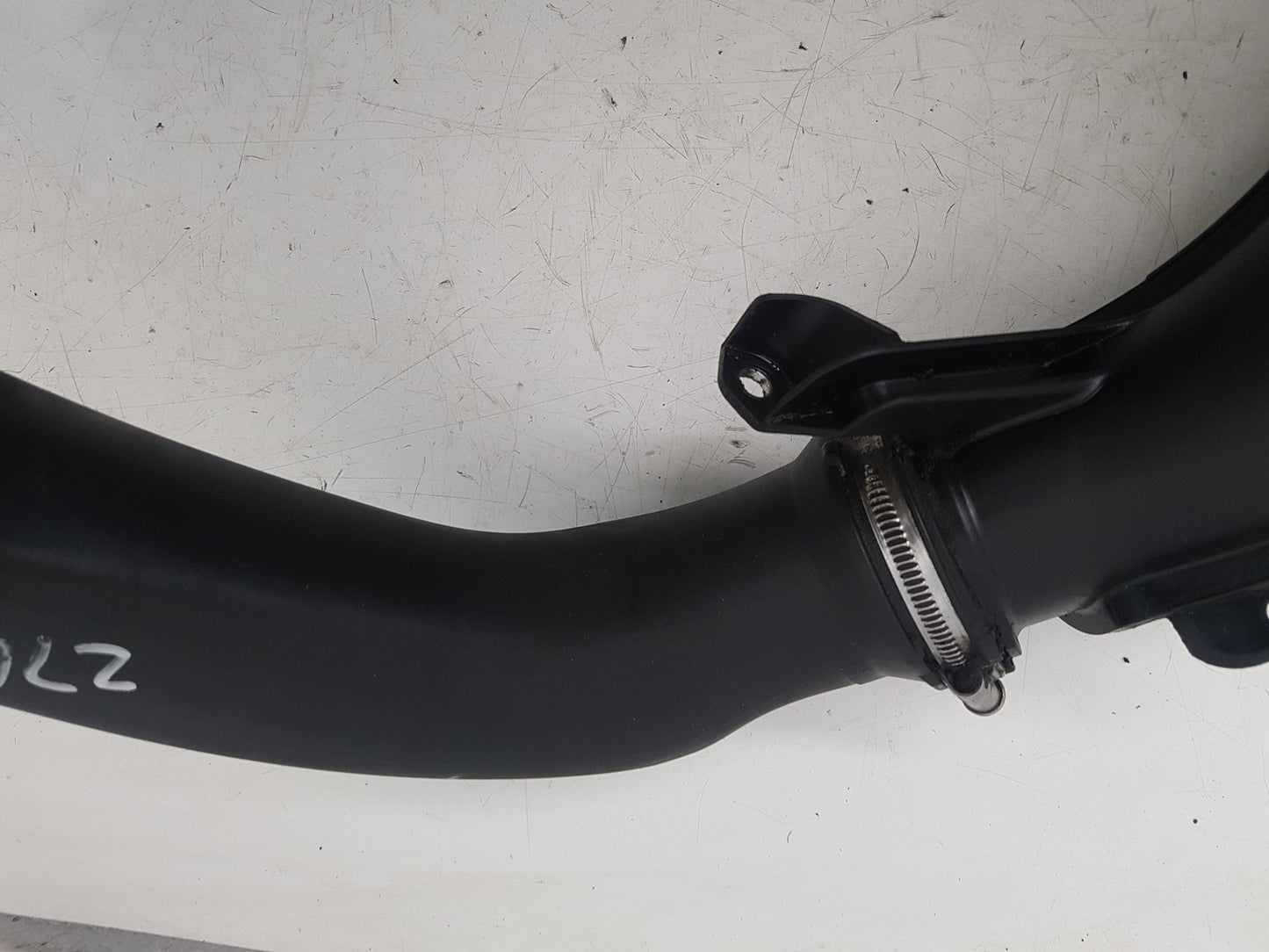 2012 - 2015 Volvo V40  Hatchback Intercooler Pipe 31325985