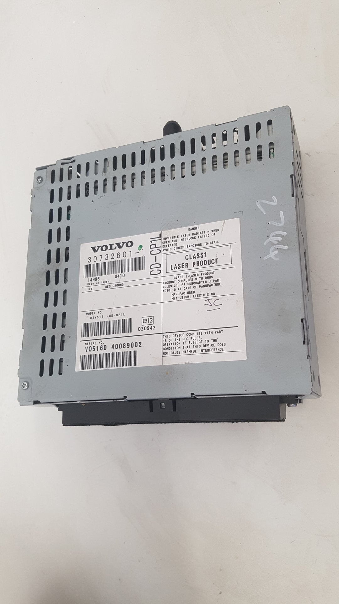 2005 Volvo V50  Estate CD Player 30732601
