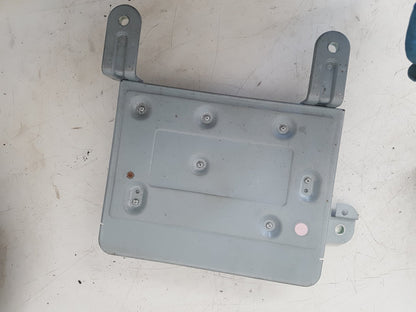2015 - 2019 Volvo V40 Cross Country  Hatchback Amplifier 31489492