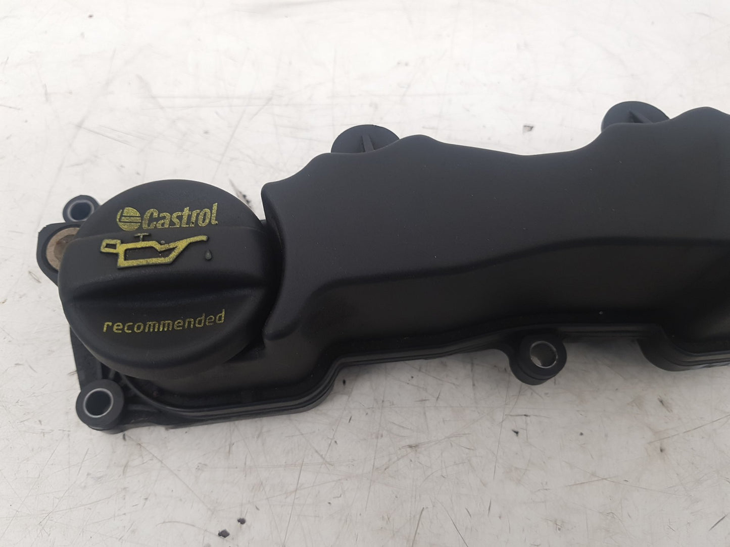 2005 - 2012 Volvo S40  Saloon ROCKER VALVE COVER 9660281080