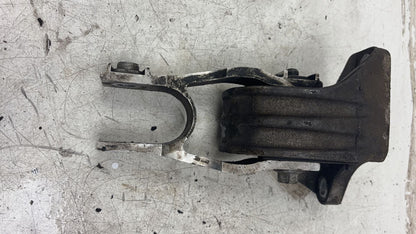 2017 - 2025 Volvo V90 235, 236 Estate Right Engine Mount 32139982