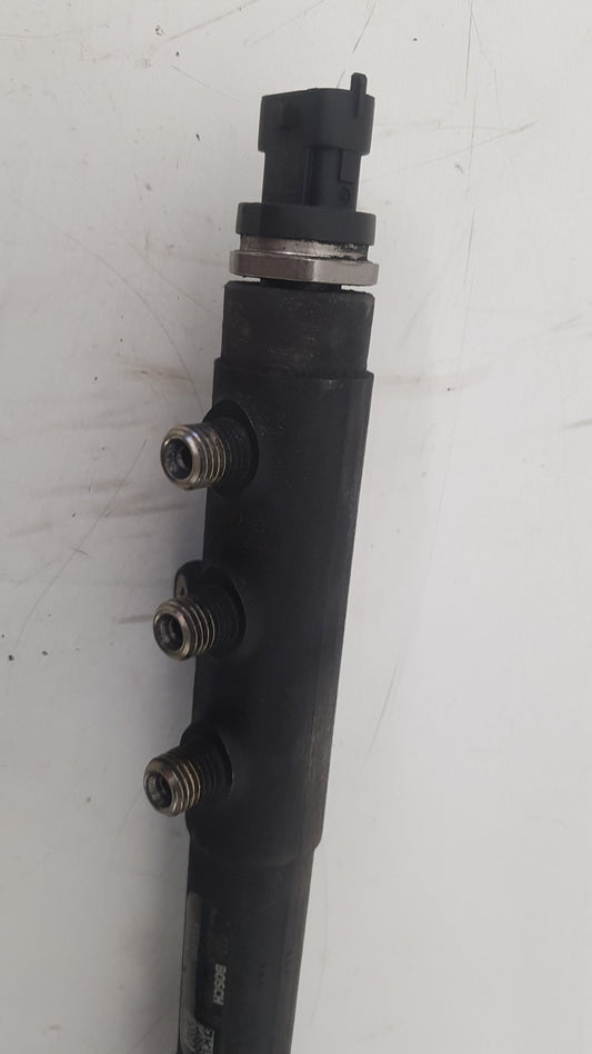 2006 - 2010 Volvo C70  Convertible Injection Rail 0 445 215 023