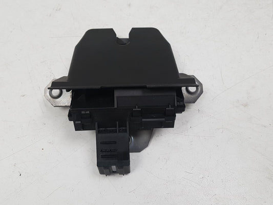 2013 - 2019 Volvo V40 III 525 Hatchback Bootlid Lock Actuator 31335870