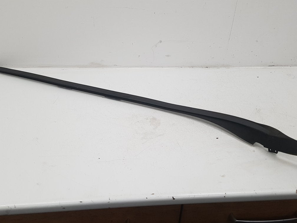 2010 - 2015 Volvo S60   WINDSCREEN MOULDING (PASSENGER SIDE) 30753985