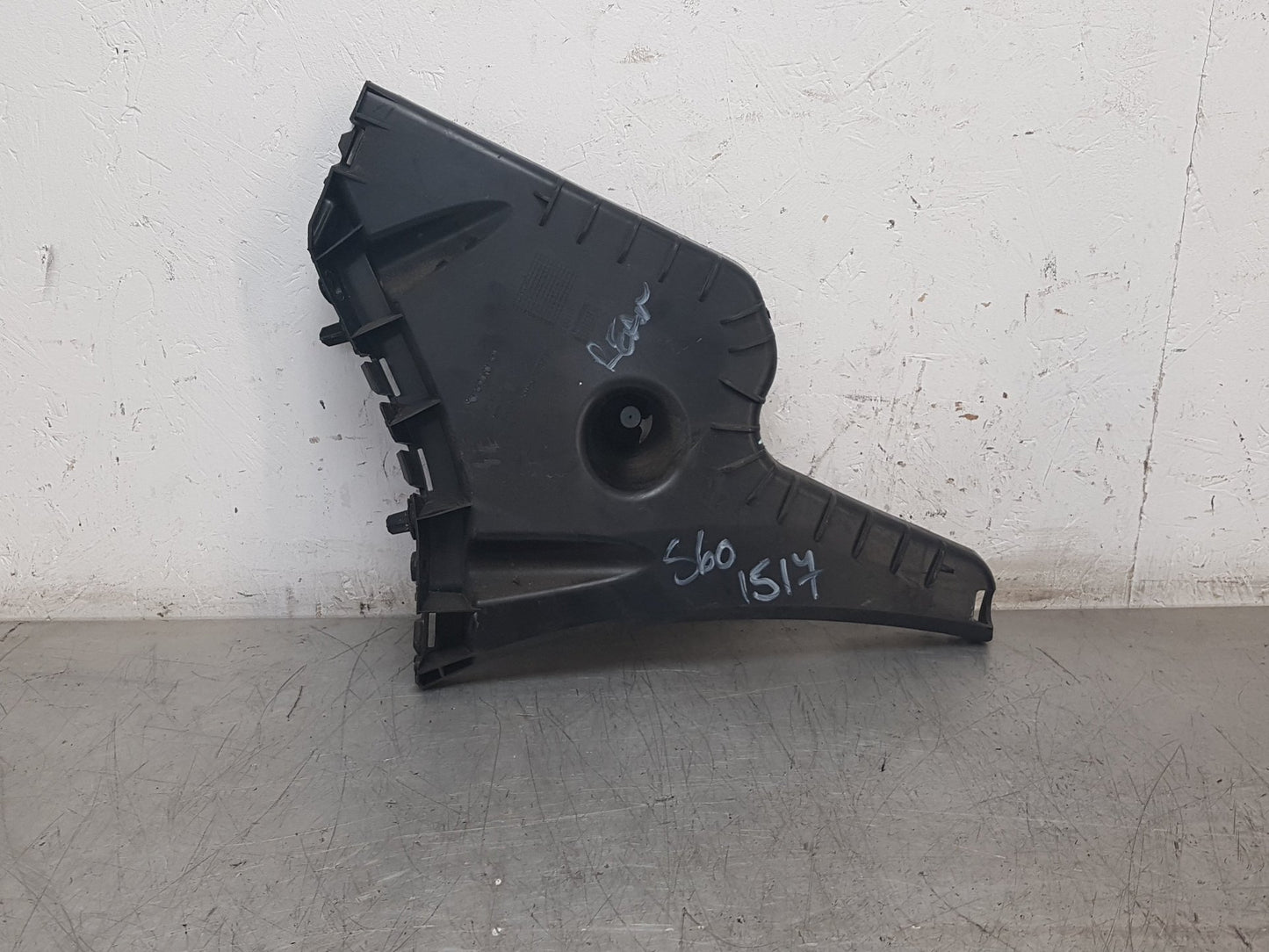 2010 - 2014 Volvo S60  Saloon BUMPER BRACKET UPPER (PASSENGER SIDE REAR) 30796627