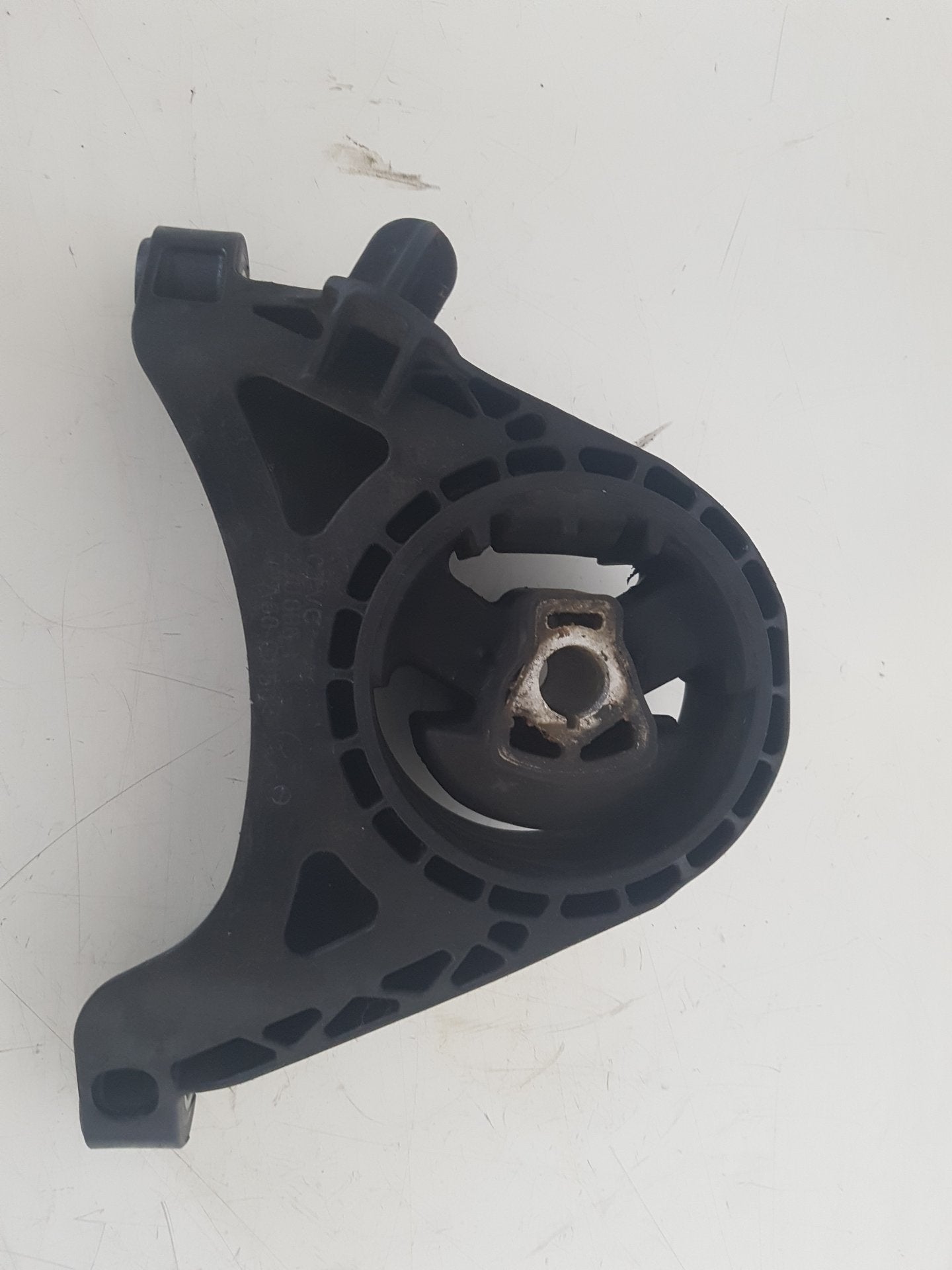 2010 - 2012 Saab 95  Saloon ENGINE MOUNT (FRONT) 13227769