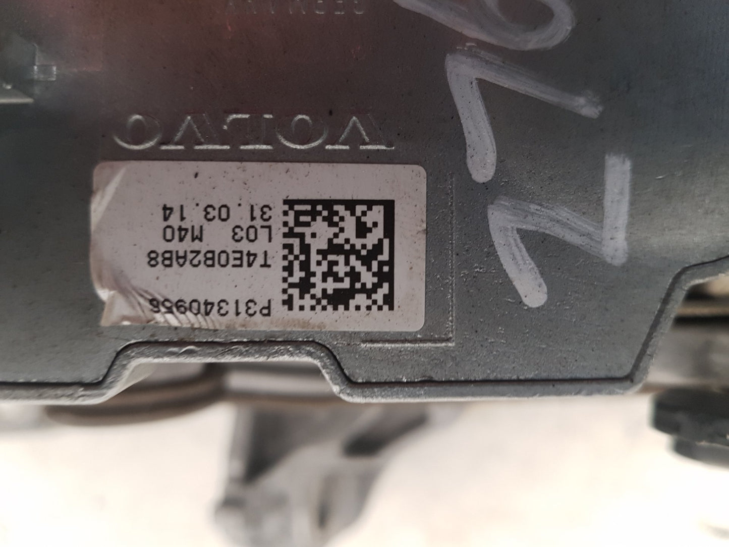 2012 - 2015 Volvo V40  Hatchback Steering Column 31340956
