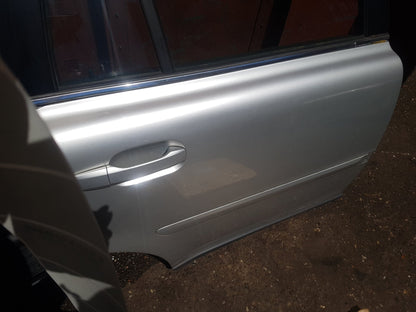 2005-2014 Volvo XC90 Right Rear Door (UK Drivers side Rear) Complete Silver