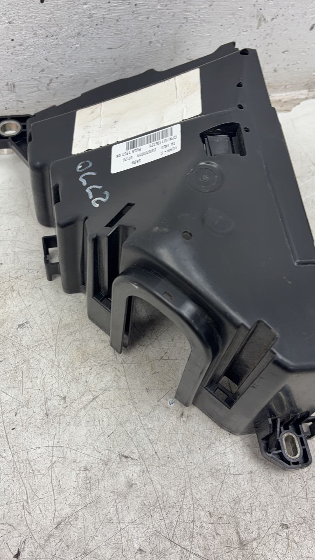 2017 - 2026 Volvo V60 II 225 Estate Interior Fuse Box 31398000