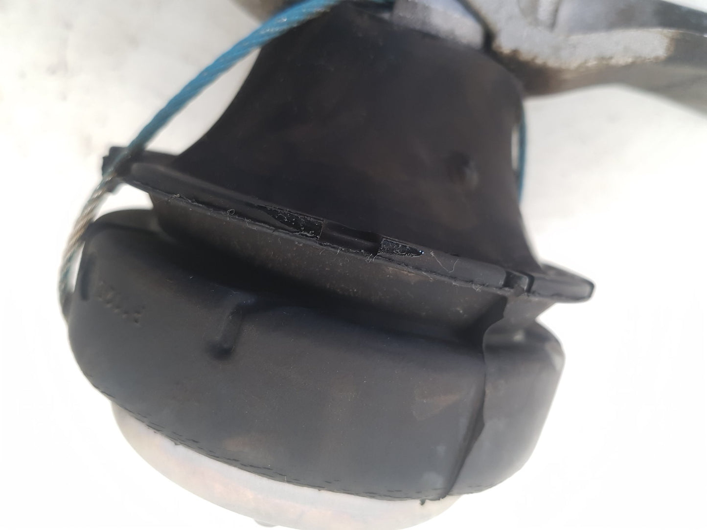 2015 - 2019 Volvo V40 Cross Country  Hatchback Left Engine Mount 326E06C