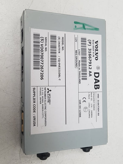 2015 - 2019 Volvo V40 Cross Country  Hatchback DAB MODULE 31667912AA