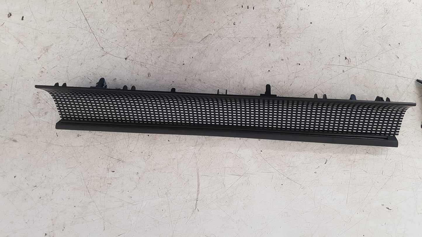 2017 - 2025 Volvo XC40 536 SUV Dashboard Trim Panel Set 31442682, 3224620, 3224621