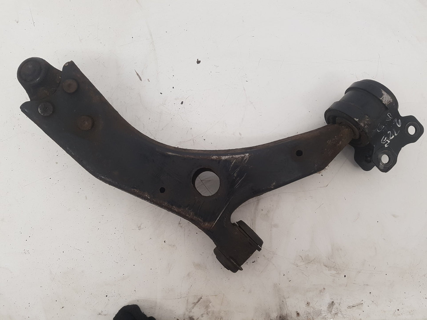 2010 - 2012 Saab 9-5  Saloon Right Front Lower Control Arm